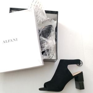 NWT ALFANI BLACK OPEN TOED HEELS